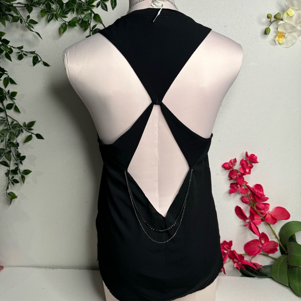 🖤 Express Top 🖤 - Picture 3 of 4